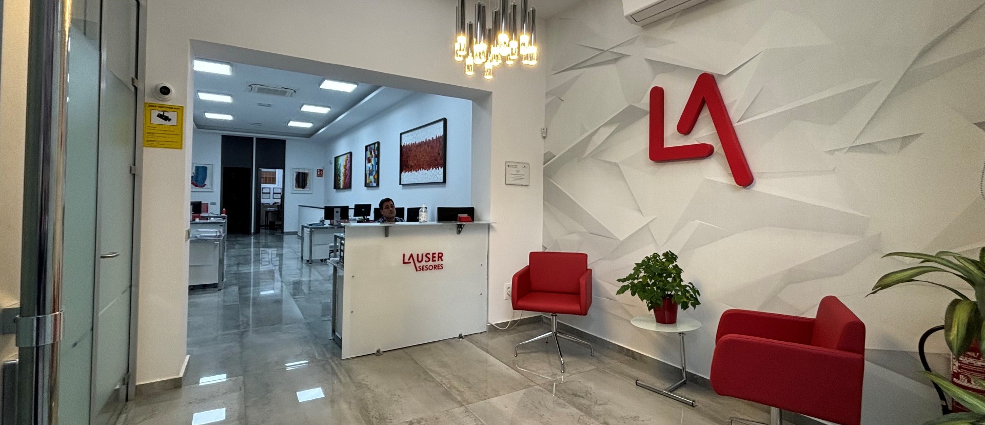 Entrada de Lauser Asesores